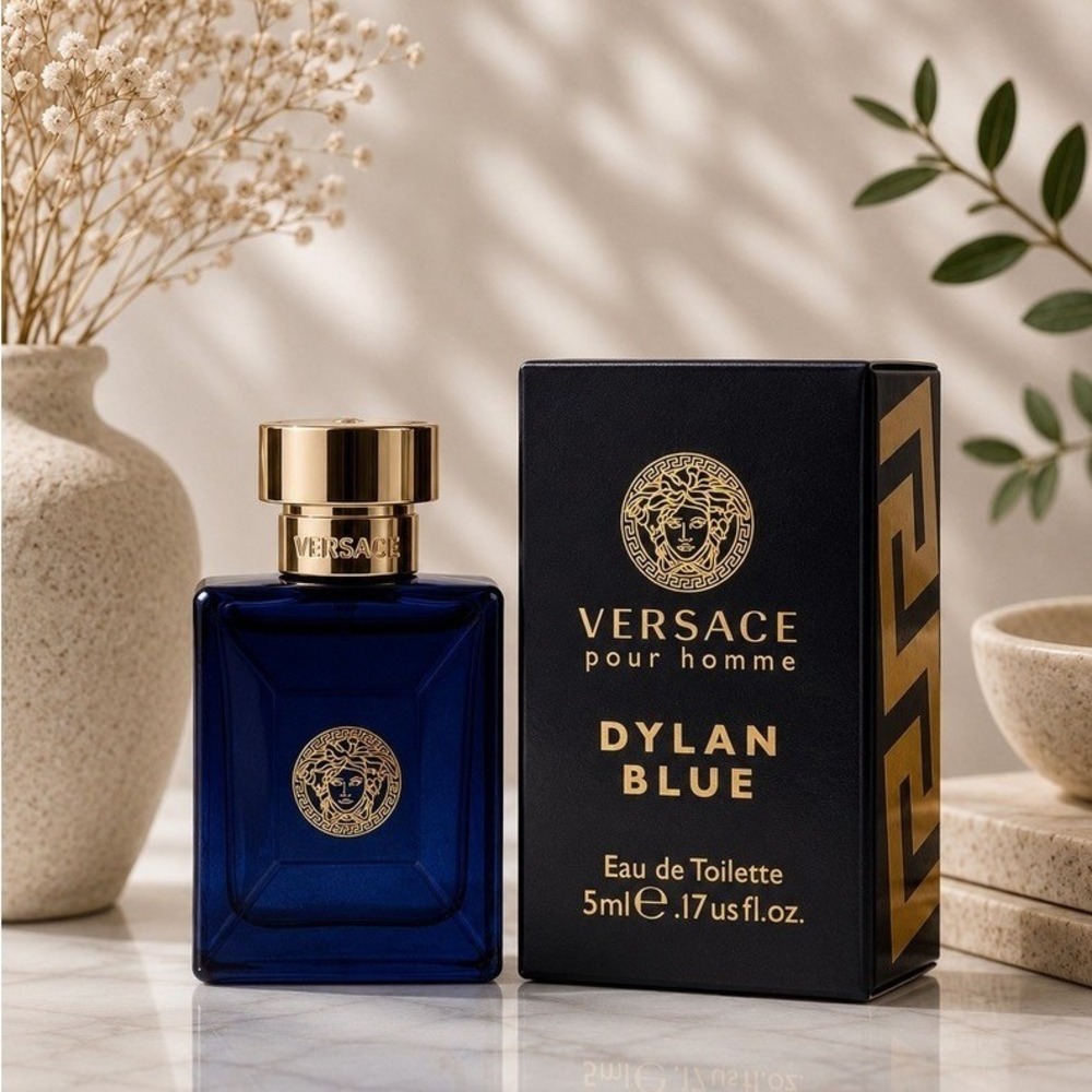 Versace Dylan Blue Eau de Toilette Mini Travel Dabber Splash Size 5 mL